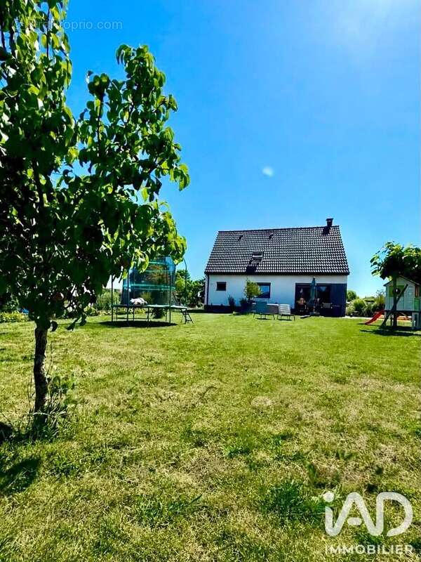 Maison 101 m² à Estrun  - photo 2