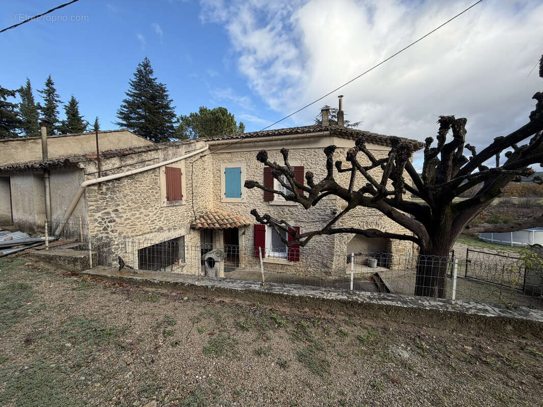 Maison à ENTRECHAUX