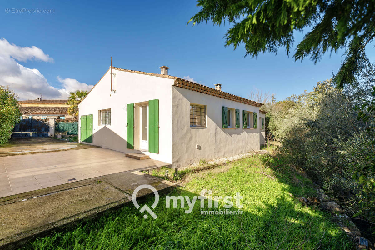 Maison à LORGUES