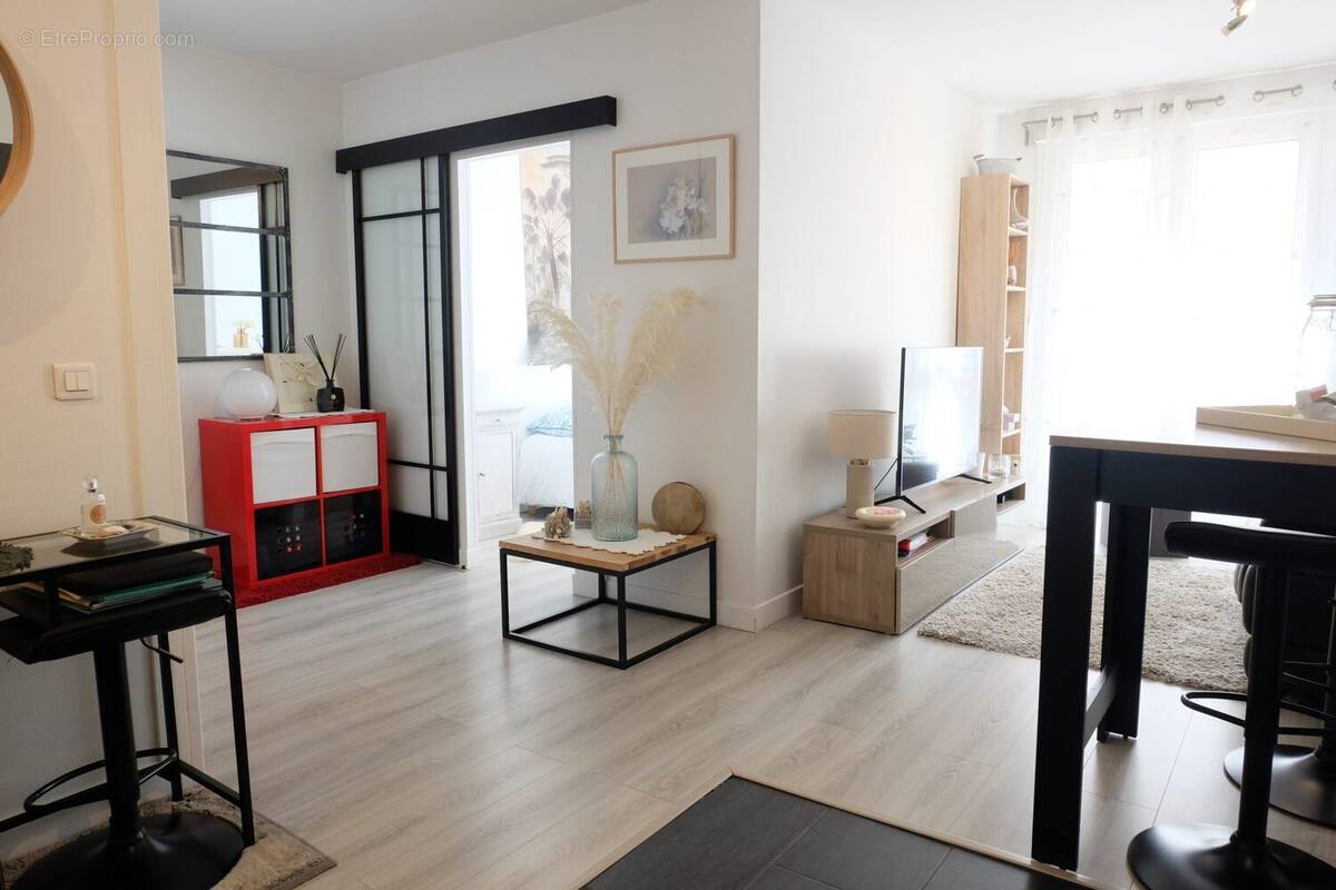 Appartement à VILLEPREUX