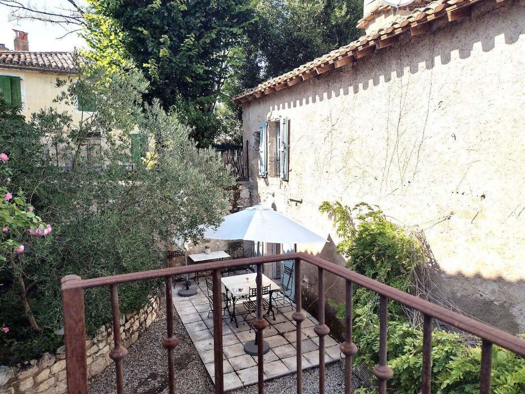 Maison de village d'exception, avec piscine à 5 min. de Cahuzac-sur-Vère - photo 13