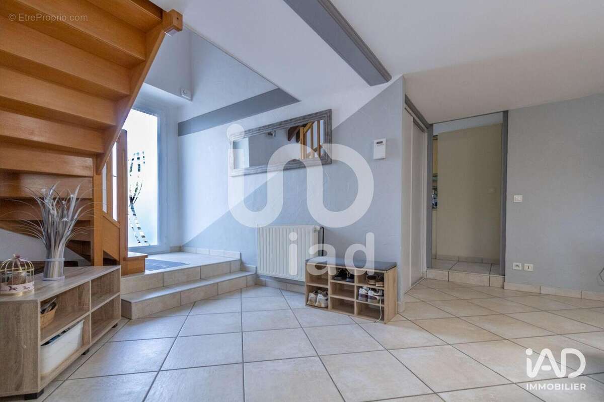 Photo 3 - Maison à CHARBONNIERES-LES-BAINS
