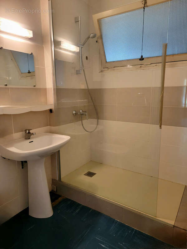 Maison à SERVIES-EN-VAL