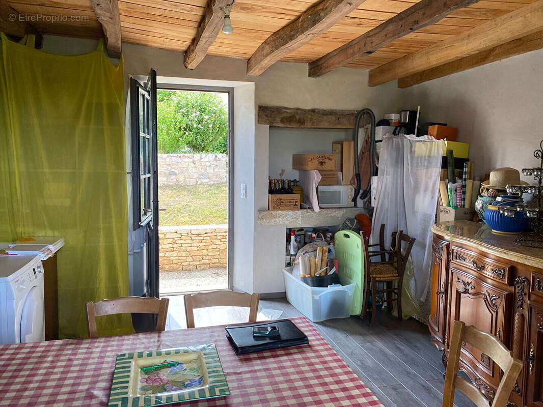 Ensemble de deux maisons  sur 4275m² - photo 8
