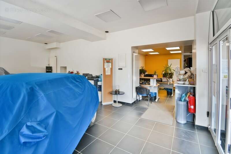 Commerce à BOUTIGNY-SUR-ESSONNE