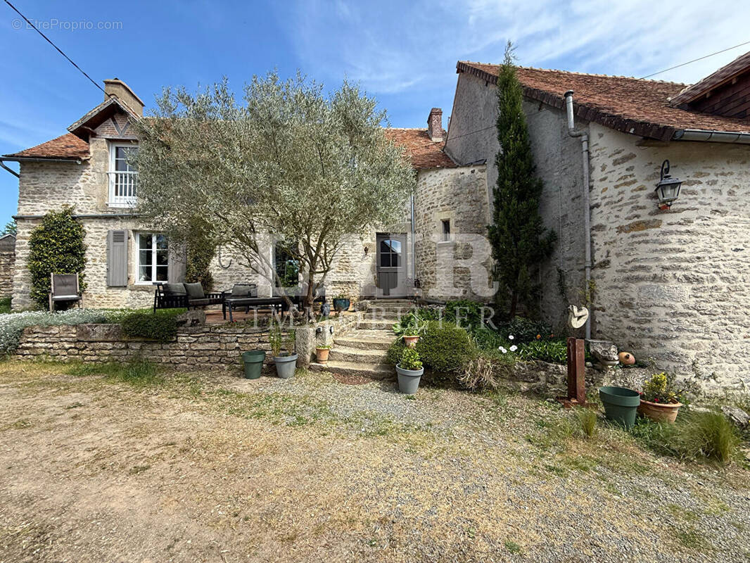 Maison à OISSEAU-LE-PETIT