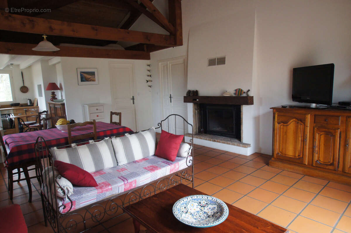 Maison à MEZOS