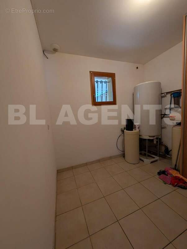 WhatsApp Image 2025-09-30 à 11 - Maison à NEUVILLE-FERRIERES