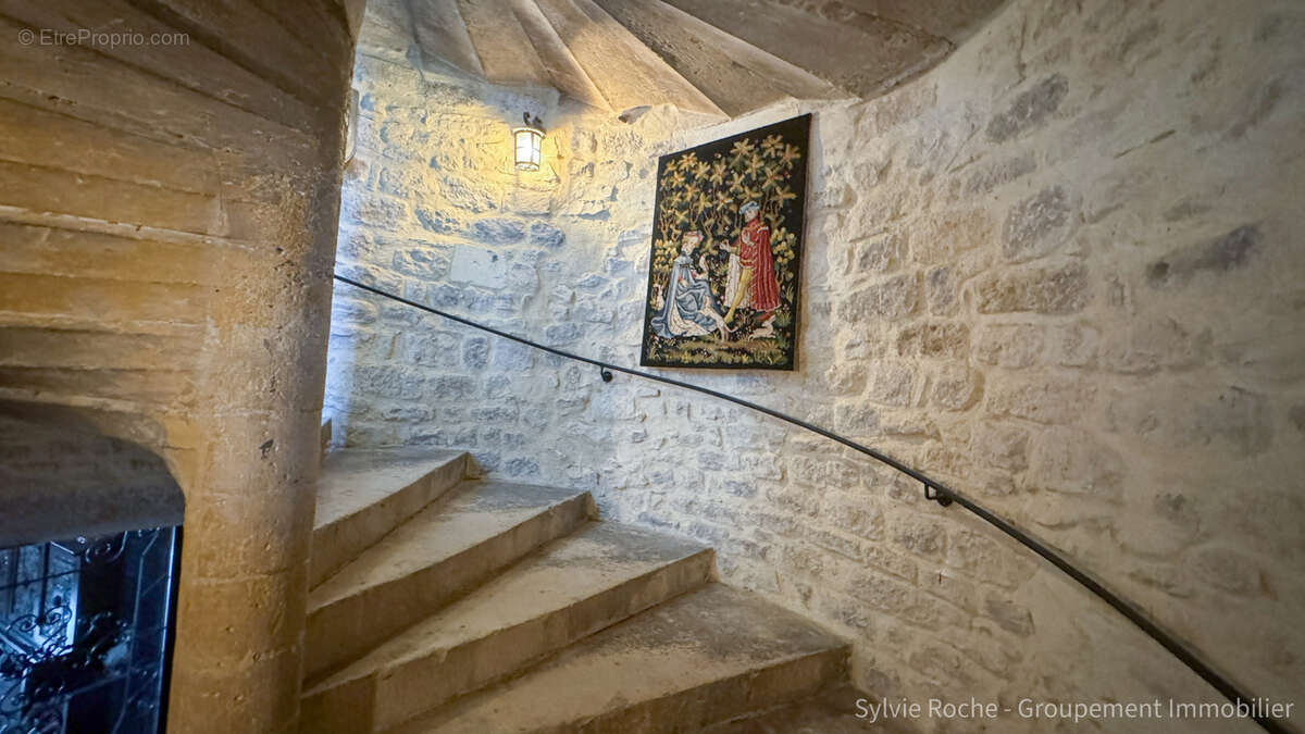 Maison à CADEROUSSE