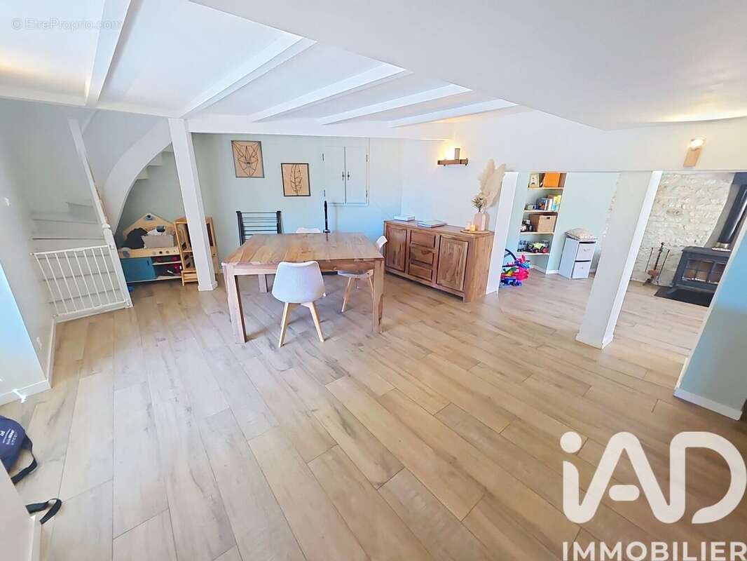 Maison 92 m² à Bouex  - photo 5