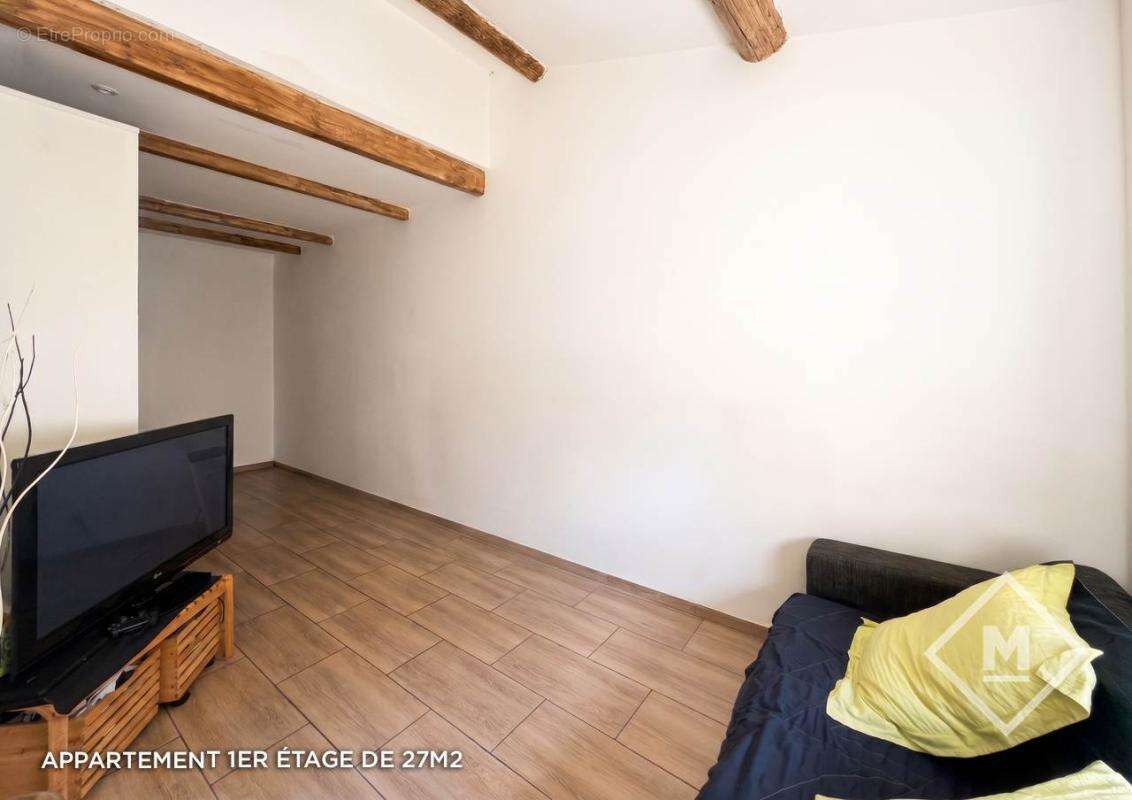 Appartement à MARSEILLE-3E