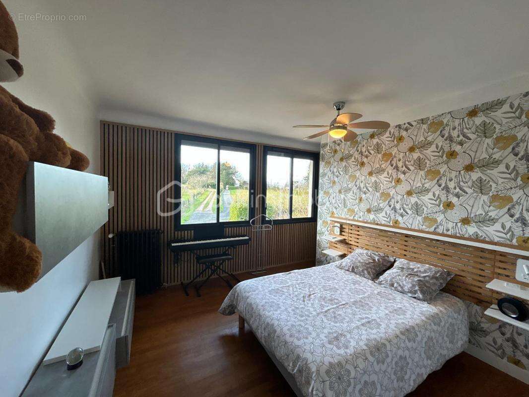 Maison à LA CHAPELLE-SAINT-AUBIN