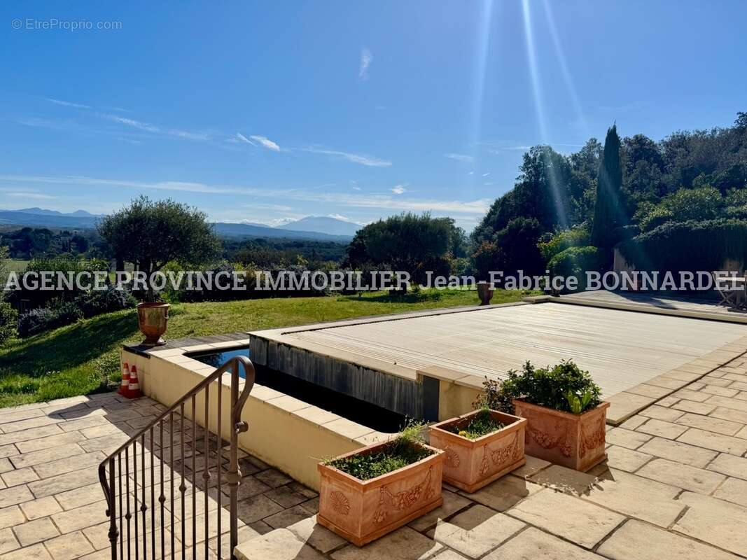 Maison à MONTSEGUR-SUR-LAUZON