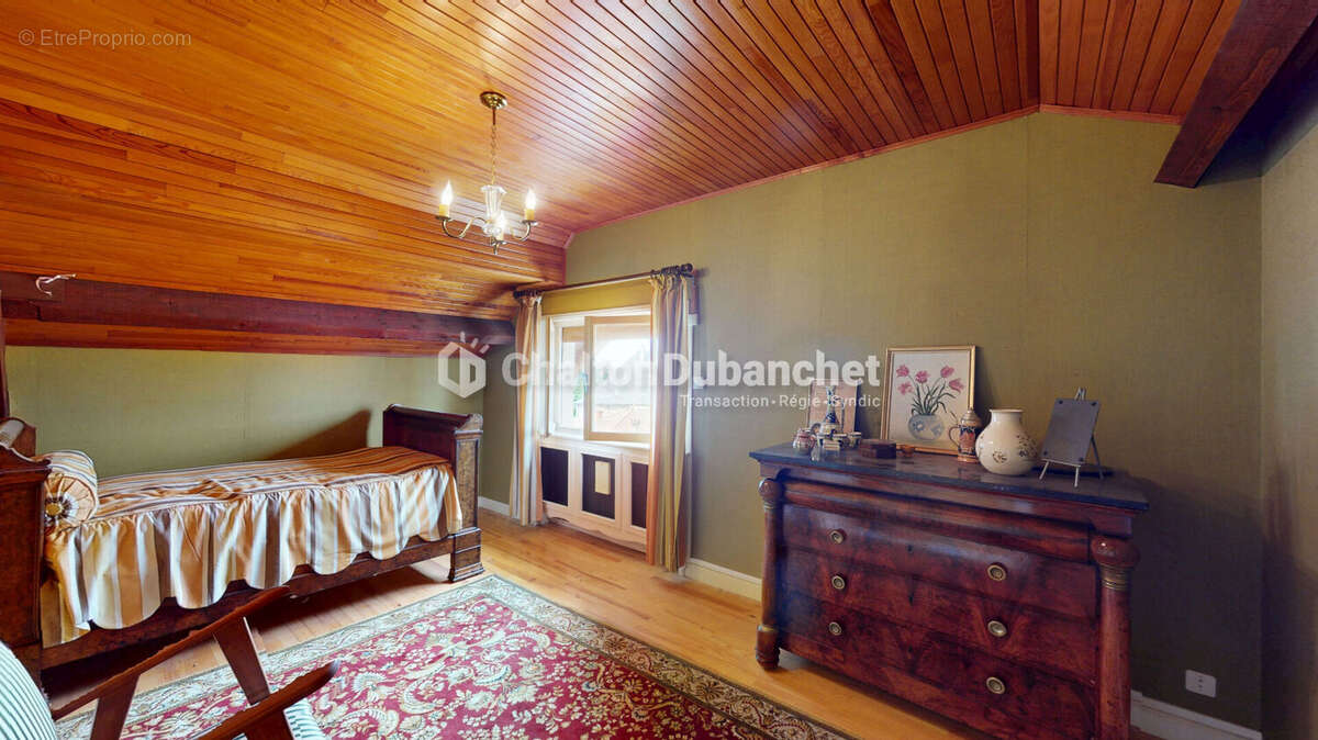 COURS - Maison de 159 m² - photo 16