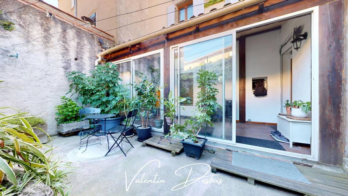 Maison à CAUNES-MINERVOIS