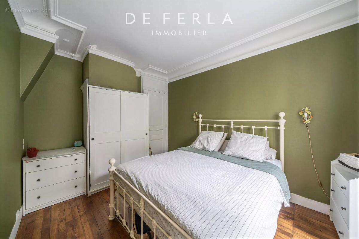 Appartement à PARIS-14E