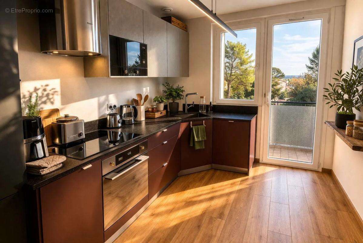 Appartement à VALBONNE