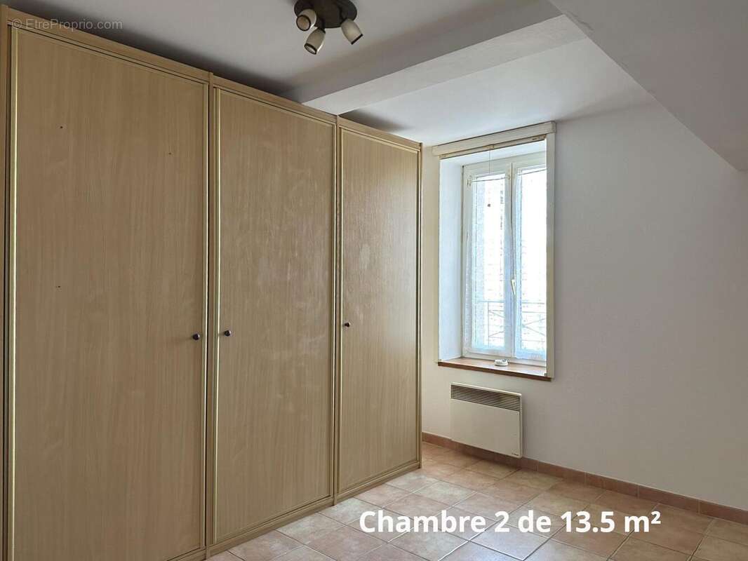 Chambre de 13.5 m² - Appartement à NARBONNE