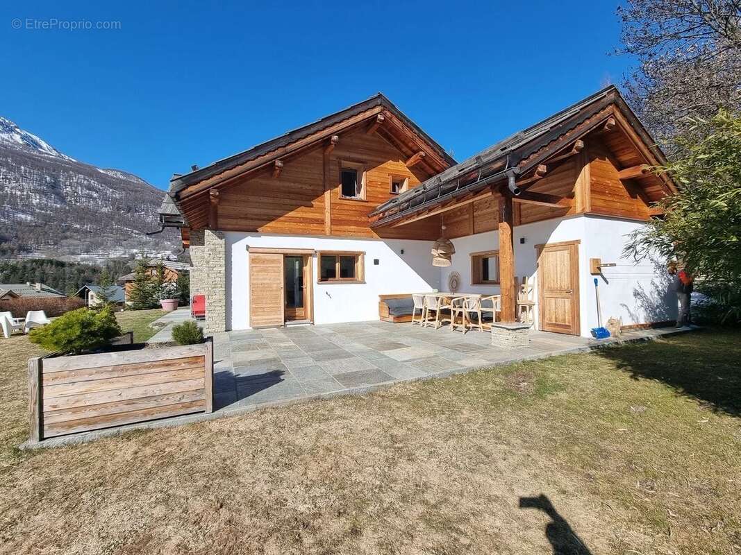 Maison à SAINT-CHAFFREY