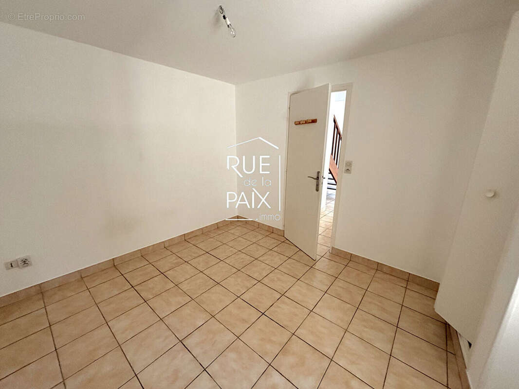 Appartement à VOUILLE