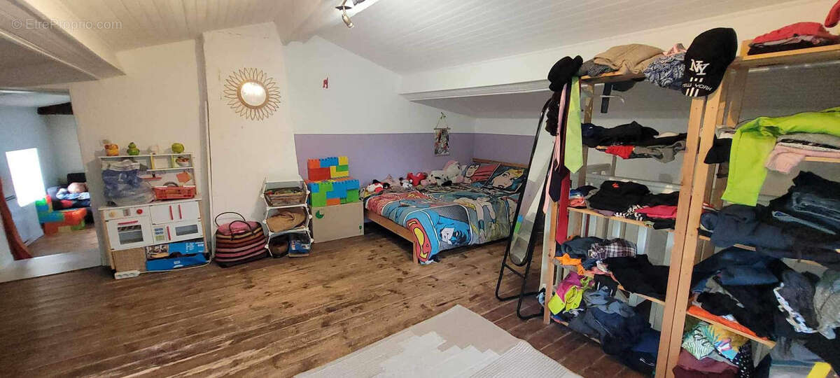 Maison à SAINT-FORT-SUR-GIRONDE