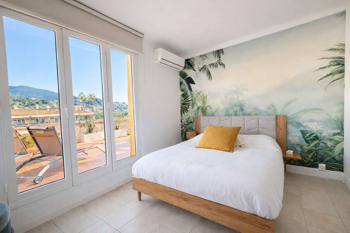 Appartement à ROQUEBRUNE-CAP-MARTIN