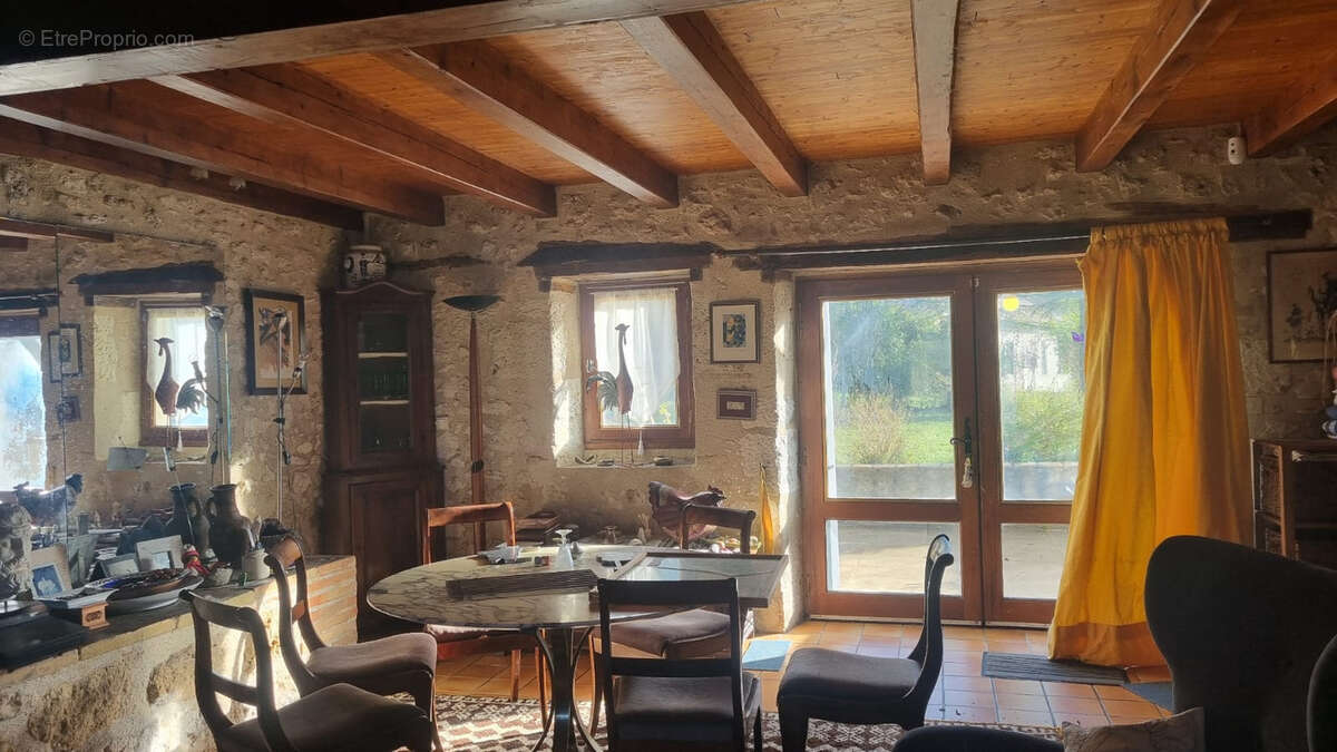 Maison à CAZES-MONDENARD