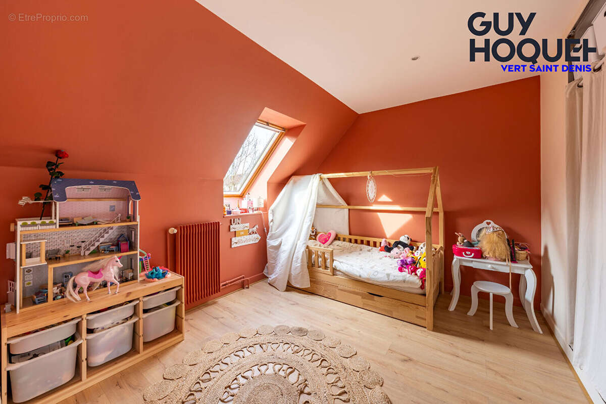 Maison à VERT-SAINT-DENIS