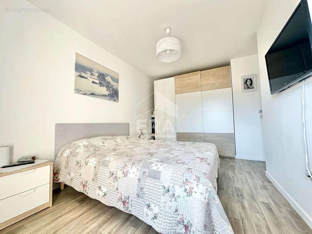 Appartement à SARTROUVILLE