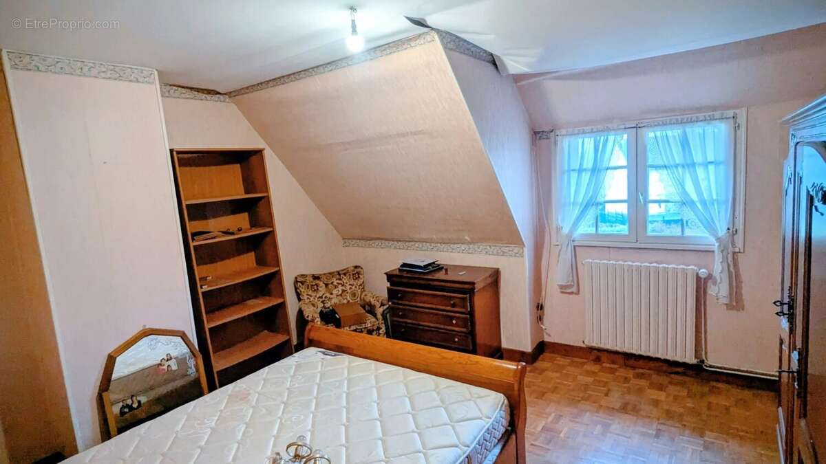 Maison à PLONEVEZ-PORZAY