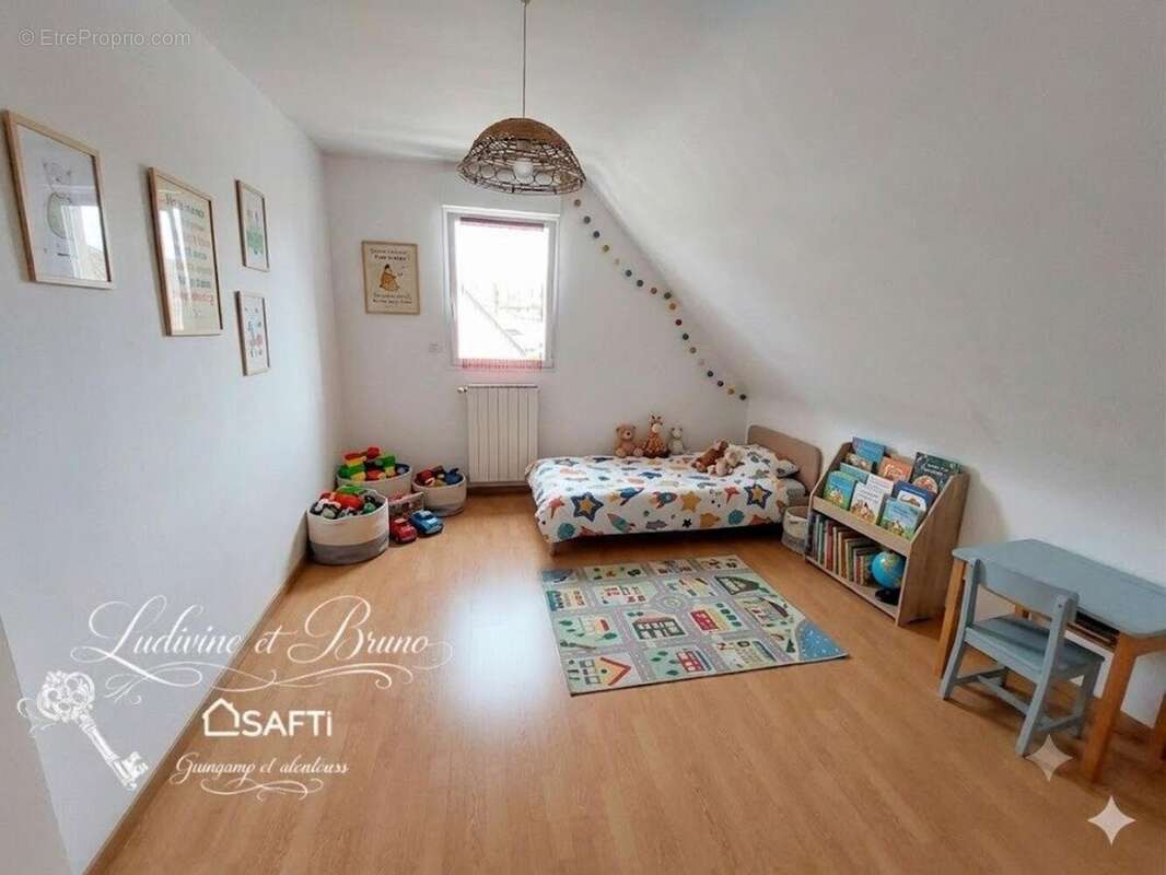 Maison 126 m² à Guingamp  - photo 5
