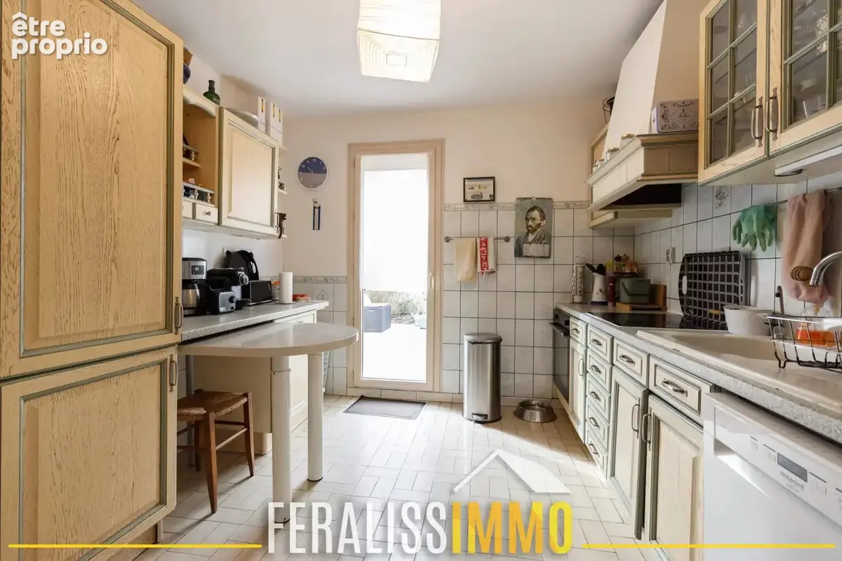 Maison familiale de plain-pied, 4 chambres, jardin plein su - photo 8