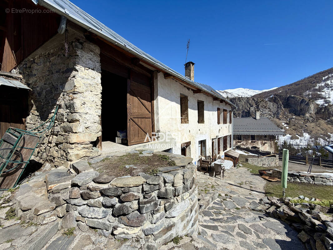Maison à VALLOIRE