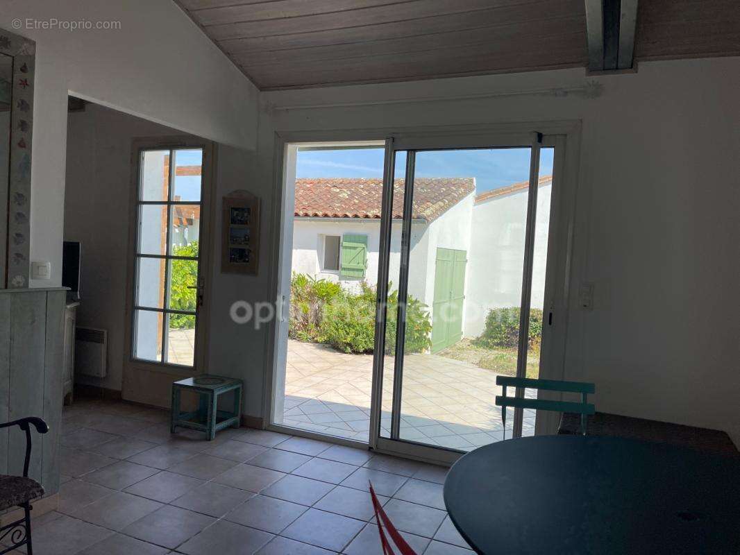 Maison de plain-pied – 83 m² avec dépendance – Terrasse & Jardin – Le Bois-Plage-en-Ré - photo 12