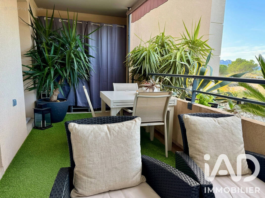 Photo 1 - Appartement à ROQUEBRUNE-SUR-ARGENS