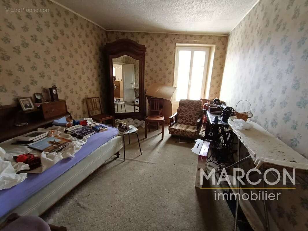 Maison à LAVAVEIX-LES-MINES