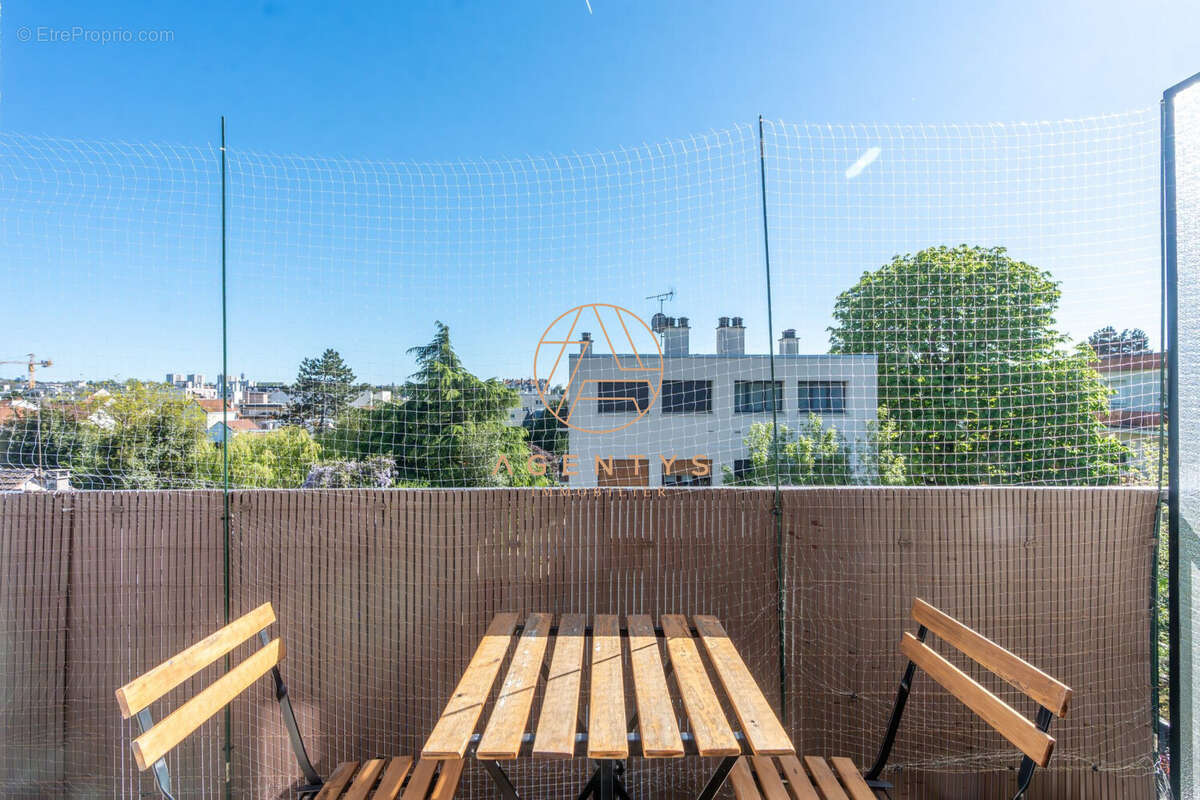 Appartement à LE PERREUX-SUR-MARNE