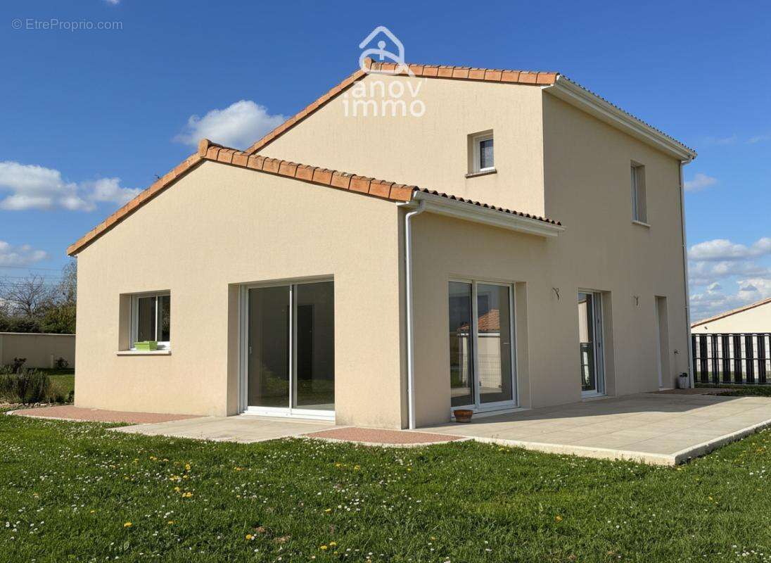 Maison 3 chambres - Terrain 1400 m2 - 10 min d'Angoulême - G - photo 2