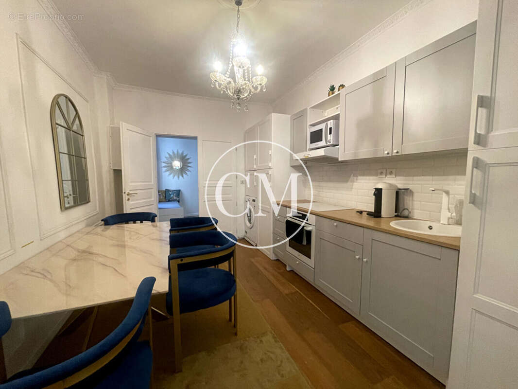 Appartement à VERSAILLES