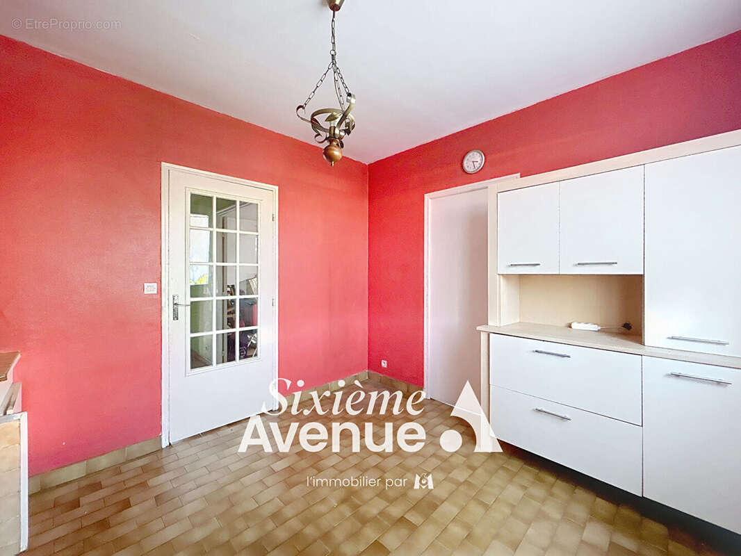 Maison à DECINES-CHARPIEU