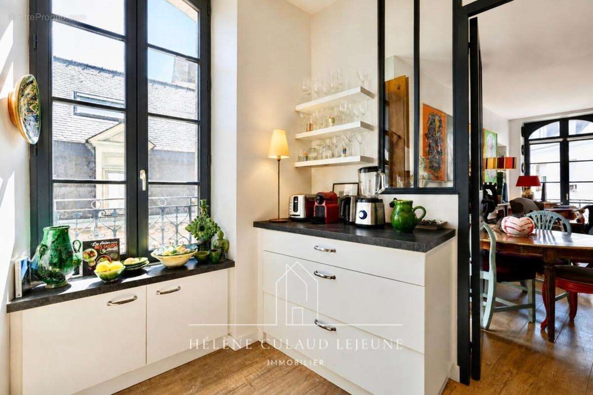 AURAY – CENTRE-VILLE  - Appartement de charme – 3 chambres – 90 m² - photo 12