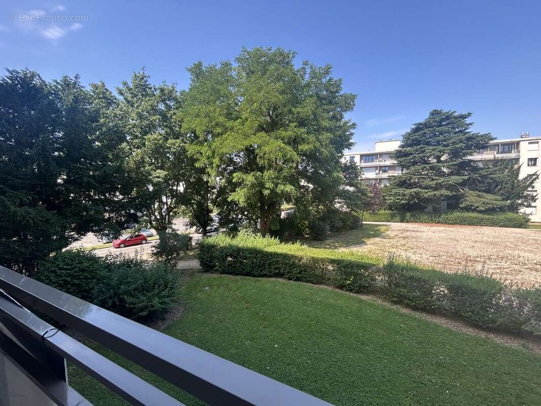 Appartement à BOIS-D'ARCY