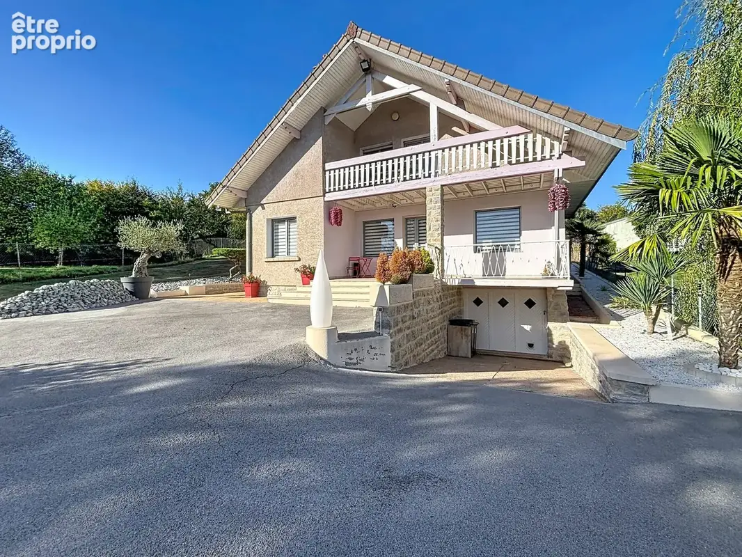 Photo Maison à Boulot au prix de 450 000€