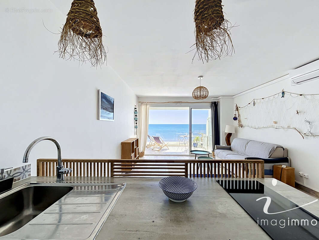 Appartement à MAUGUIO