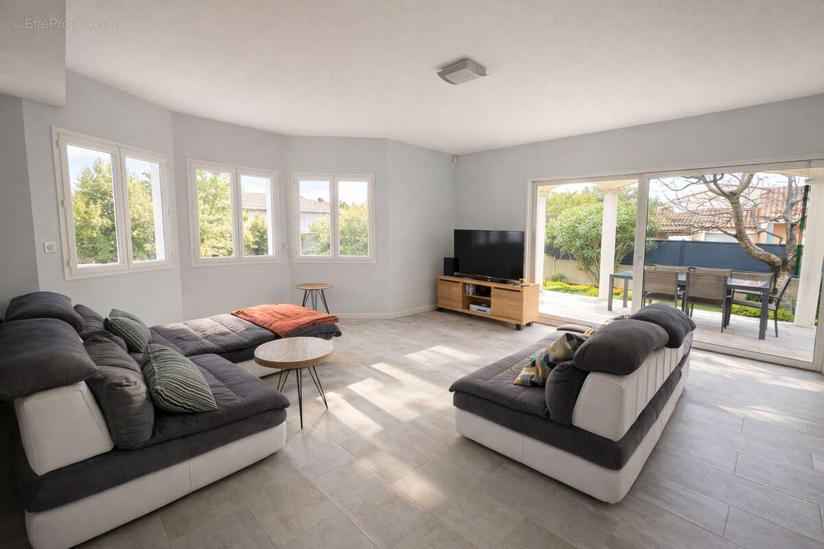 Maison à VILLENEUVE-LES-MAGUELONE