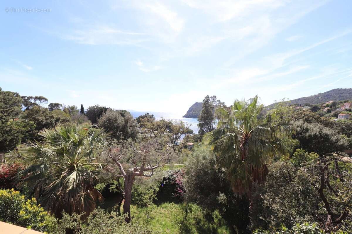 Maison à RAYOL-CANADEL-SUR-MER