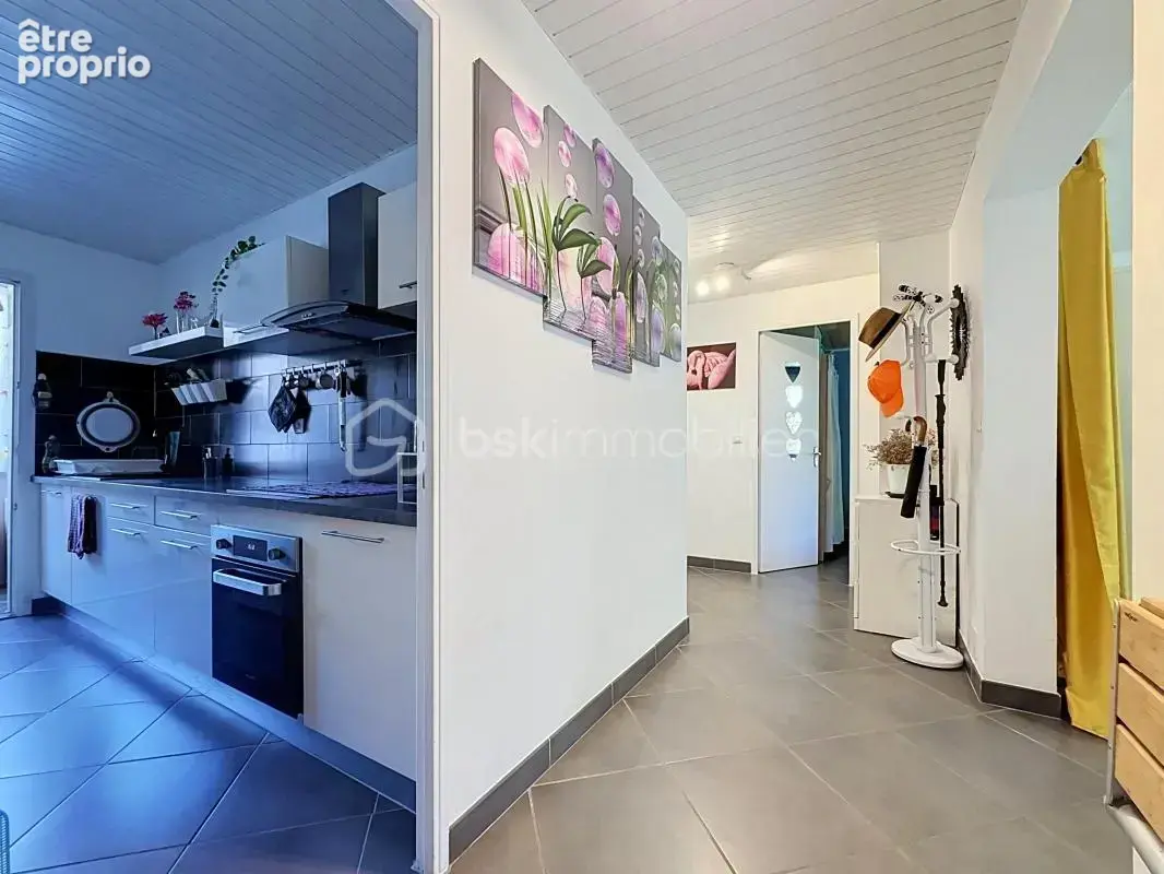 Appartement 3 pièces de 71m2 avec terrasse, parking et cave - photo 7