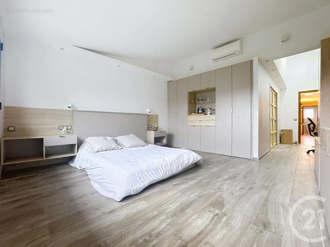 Maison à ROSNY-SOUS-BOIS