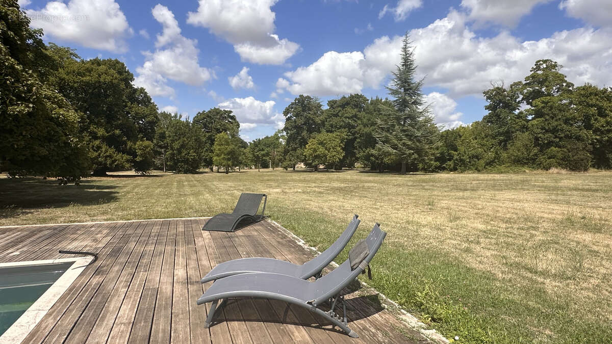 Maison à SAINT-JEAN-D&#039;ANGELY