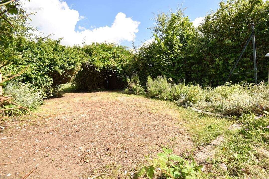 Maison à NEUVILLE-SAINT-REMY